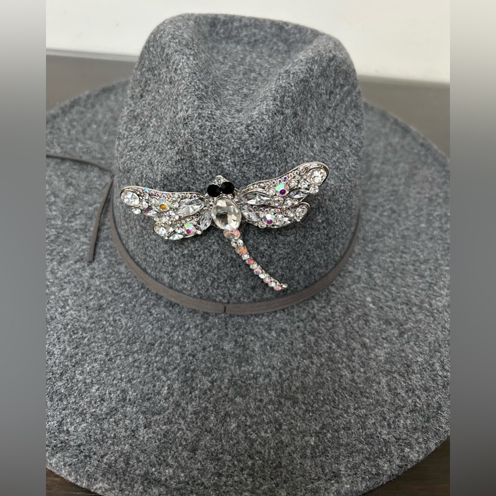 Gray Fedora Hat with Dragonfly Brooch/Pendent - Picture 2 of 5